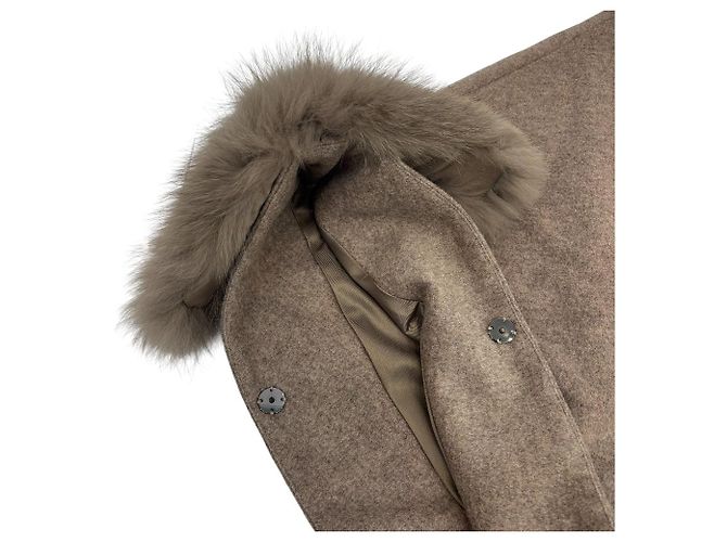 Autre Marque La MODE Fox Fur Wool Poncho Coat - view 10