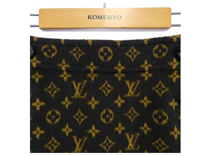 Saia Louis Vuitton preta de tecido - vista 5