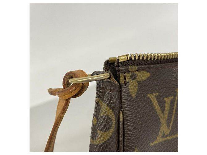Louis Vuitton Monogram Pochette Accessoires Bag/Pouch - vista 7