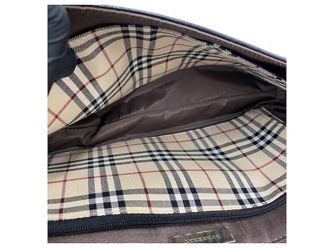 Burberry Handtasche aus schwarzem Leder - Ansicht 9