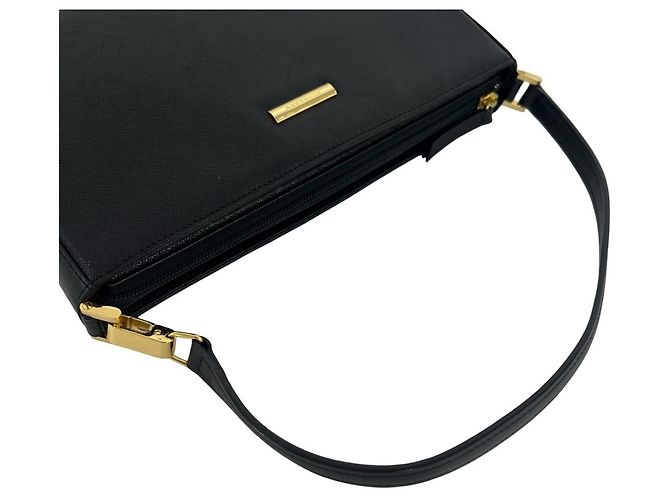Burberry Schultertasche aus schwarzem Leder - Ansicht 4