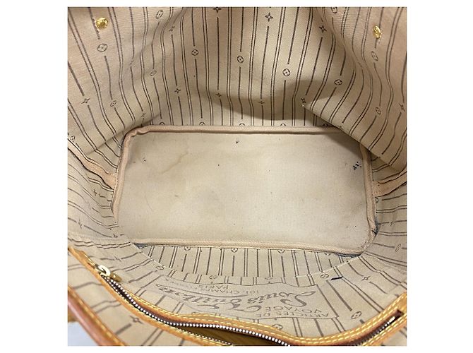 Saco Tote Louis Vuitton Monogram Neverfull MM - vista 4