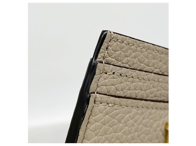 Capucines Tarjetero Louis Vuitton de piel Taurillon - vista 6