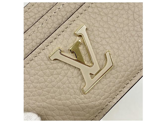 Capucines Tarjetero Louis Vuitton de piel Taurillon - vista 7