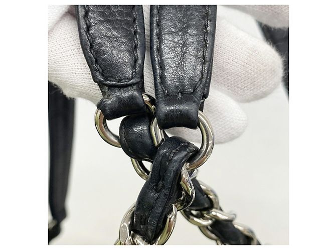 Chanel Matelassé Schultertasche mit Kette - Ansicht 10