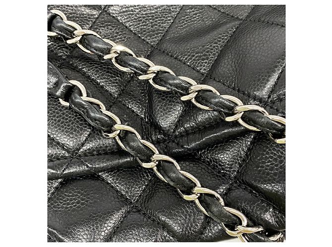 Chanel Matelassé Schultertasche mit Kette - Ansicht 9
