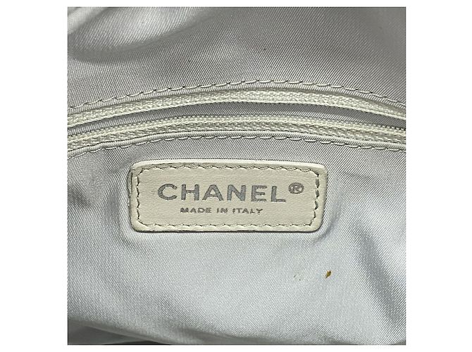 Bolso Tote Chanel en Marfil y Plata - vista 5