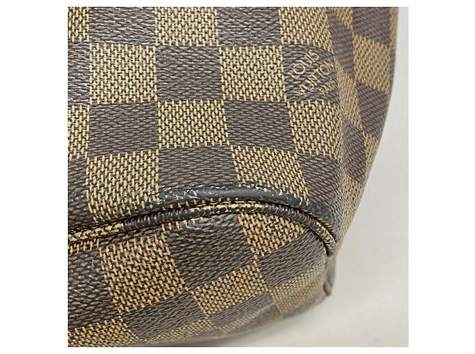 Louis Vuitton Damier Neverfull MM Tote Bag - view 7