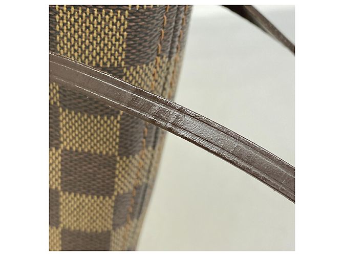 Louis Vuitton Damier Neverfull MM Tote Bag - view 9