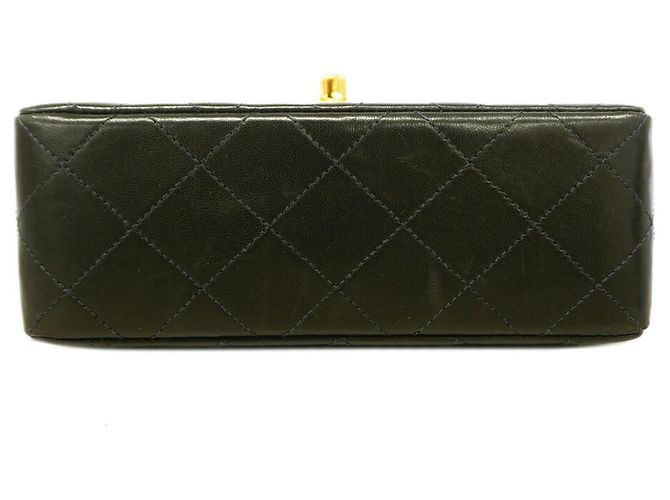 Chanel Mini Matelassé Schultertasche mit Kette - Ansicht 3