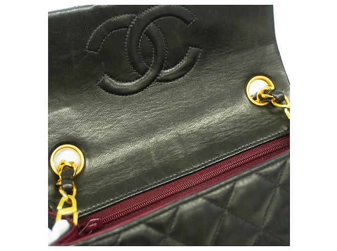 Chanel Mini Matelassé Schultertasche mit Kette - Ansicht 9