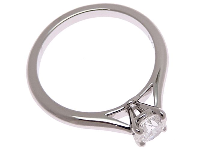 Anello solitario Cartier in platino 950 e diamanti - vista 3