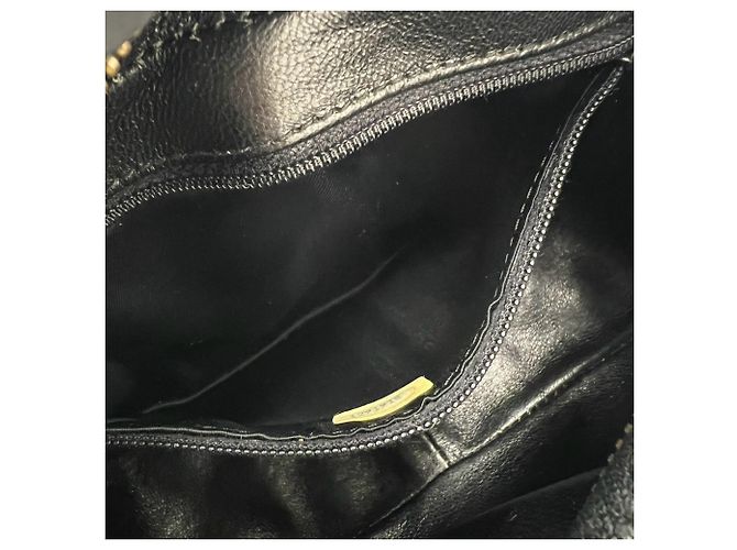 Chanel Matelassé Coco Mark Schultertasche mit Fransen - Ansicht 10