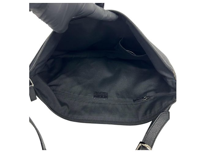 Borsa a tracolla Gucci in pelle e canvas con motivo GG Logo - vista 9