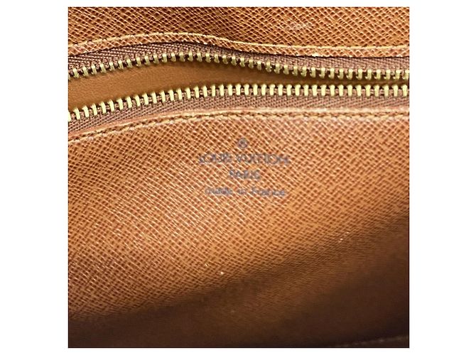 Bolsa de Ombro Louis Vuitton Monogram Saint Cloud GM - vista 5