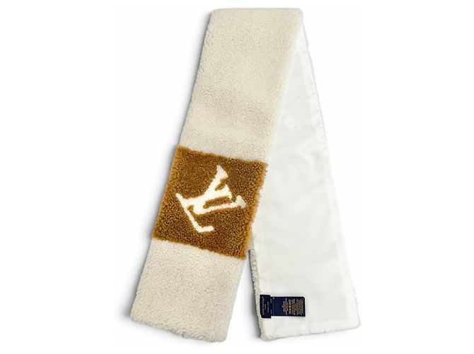 Louis Vuitton Neverfreeze Shirring Echarpe Stole - vue 4