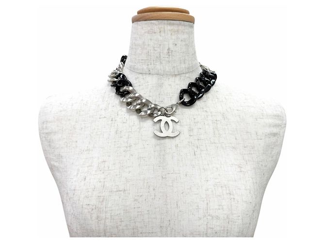 Timeless Collana Choker Chanel Vintage 07P Coco Mark Chain - vista 3
