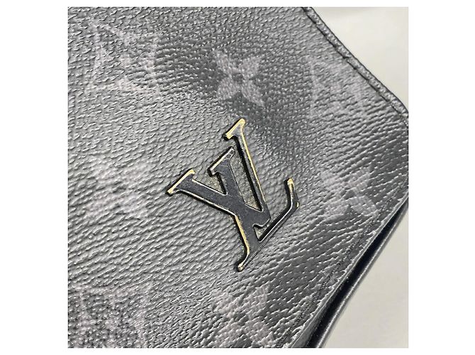 Borsa a tracolla Louis Vuitton Monogram Eclipse District PMNM - vista 6