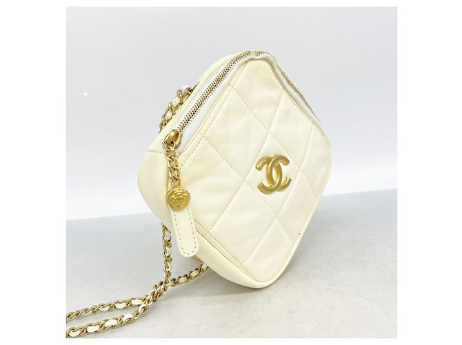 Chanel Matelassé Schultertasche mit Kette - Ansicht 2