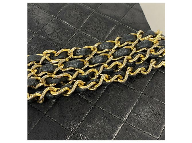 Chanel Matelassé Schultertasche mit Kette - Ansicht 9