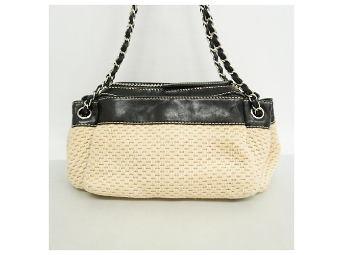 Chanel Schultertasche aus beige und schwarzem Canvas - Ansicht 9