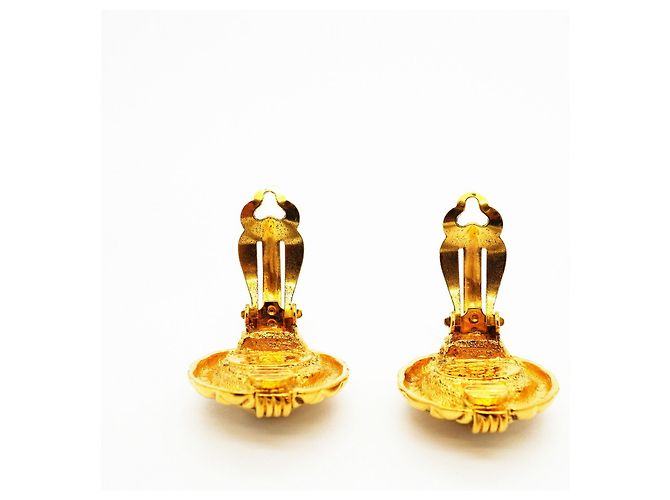 Boucles d'oreilles clips Chanel plaquées or - vue 7