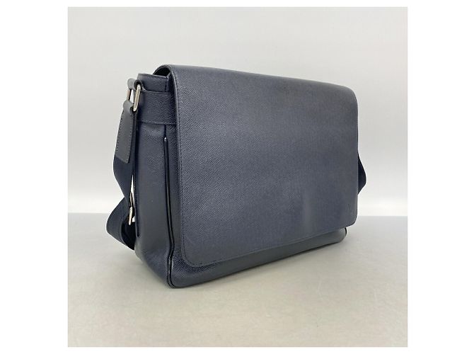 Sac à épaule Louis Vuitton Taiga Roman GM - vue 2