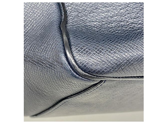 Sac à épaule Louis Vuitton Taiga Roman GM - vue 6