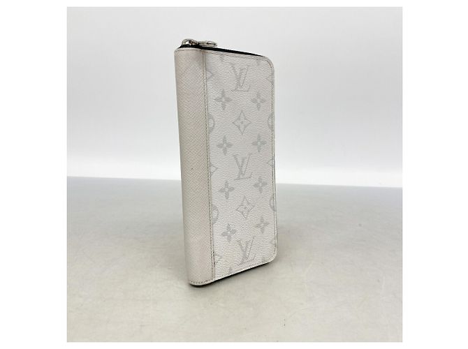 Louis Vuitton Taiga Zippy Wallet Vertical M30446 - vista 2