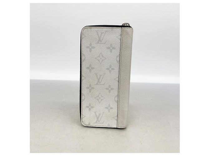 Louis Vuitton Taiga Zippy Wallet Vertical M30446 - vista 8