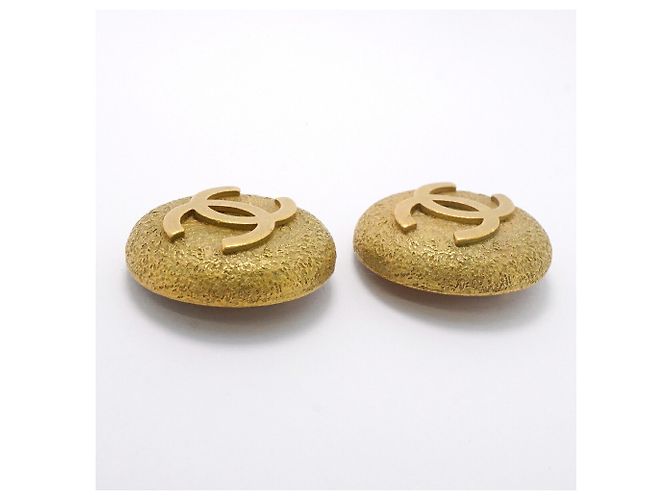 Boucles d'oreilles clips Chanel Gold - vue 2