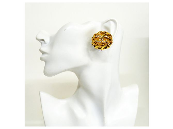 Chanel Gold Clip-Ohrringe mit Strasssteinen - Ansicht 5