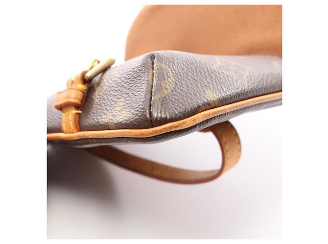 Louis Vuitton Pochette Marelle Waist Bag - vista 6