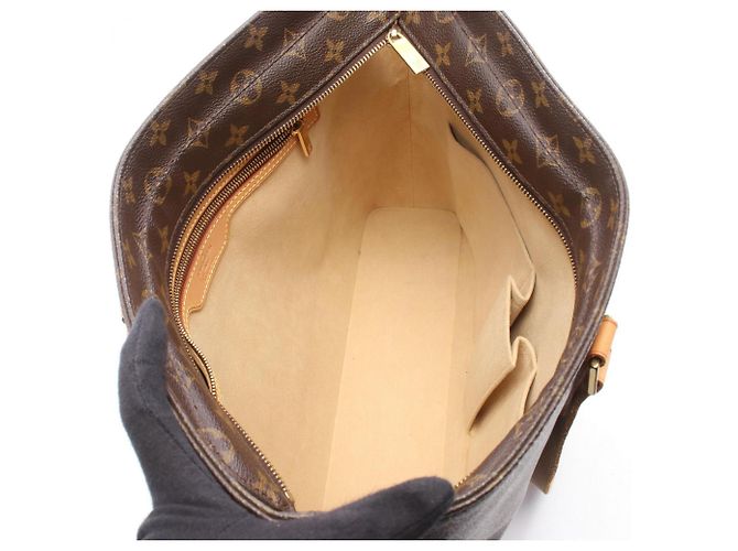 Louis Vuitton Luco Monogram Tote Bag - view 3