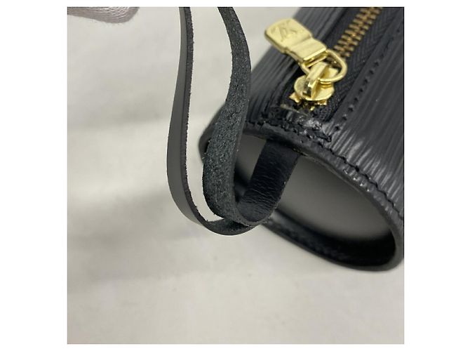 Bolsa Louis Vuitton Epi Soufflot - vista 7