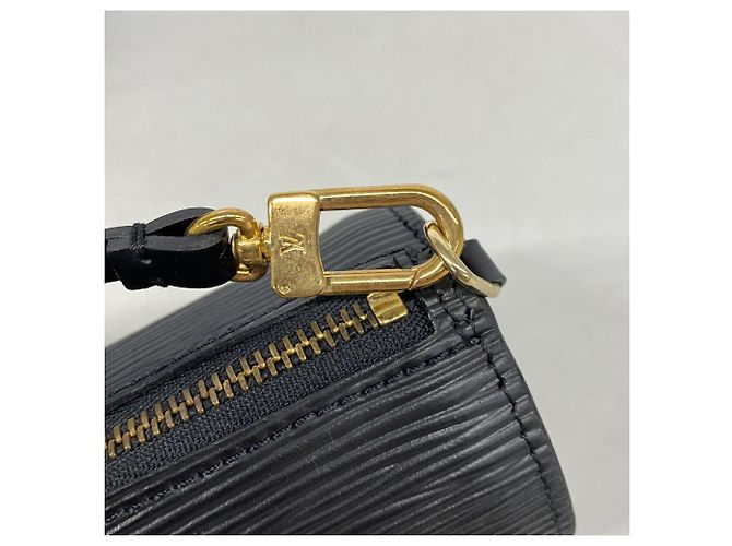 Bolsa Louis Vuitton Epi Soufflot - vista 8