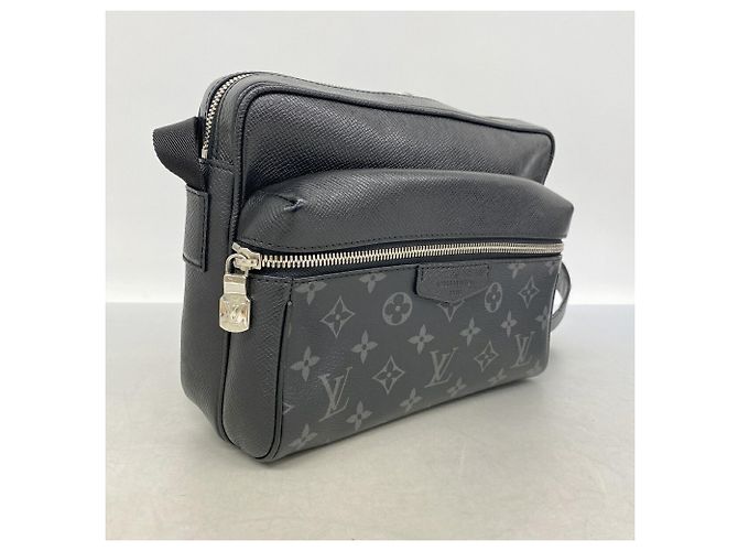 Sac à épaule Louis Vuitton Taigarama Outdoor PM - vue 2