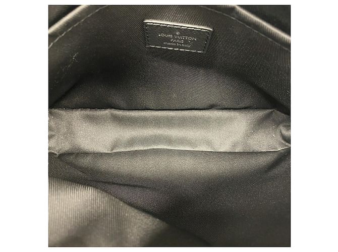 Sac à épaule Louis Vuitton Taigarama Outdoor PM - vue 4