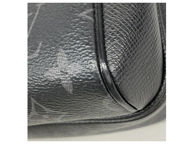 Sac à épaule Louis Vuitton Taigarama Outdoor PM - vue 6