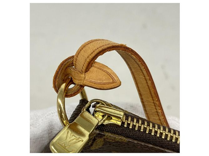 Sac Pochette Accessoires Monogram Louis Vuitton - vue 7