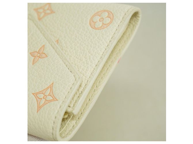 Portafoglio Louis Vuitton Tri-fold in Peach - vista 6
