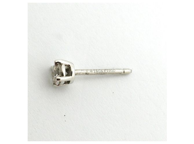 Autre Marque Orecchini Solitaire Diamond di Tiffany & Co. - vista 4