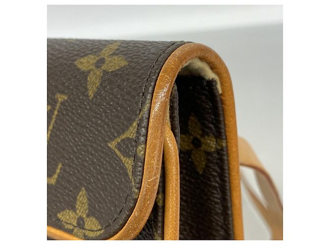 Louis Vuitton Monogram Pochette Florentine Fanny Pack - vista 7