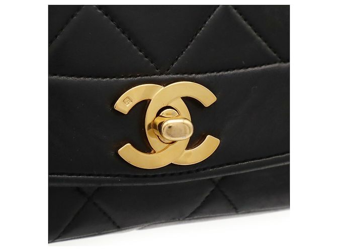 Chanel Diana 22 Matelassé Coco Mark Chain Schultertasche - Ansicht 6