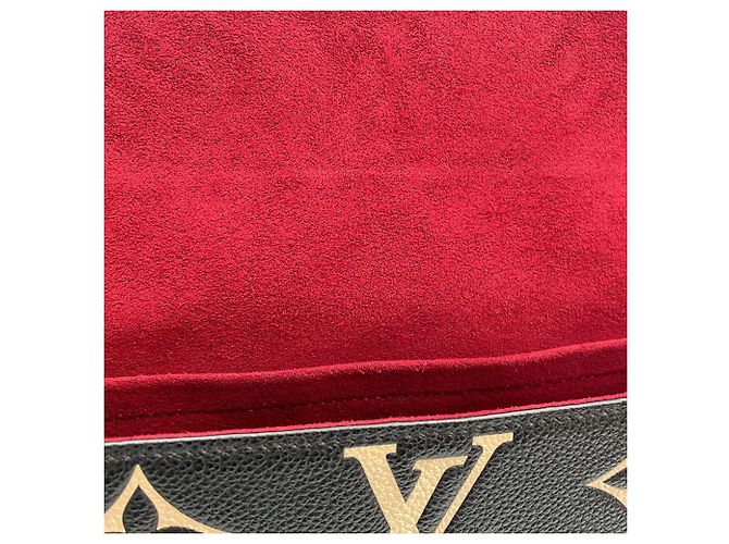 Portafoglio con catena Louis Vuitton - Bicolor Monogram Empreinte - vista 11