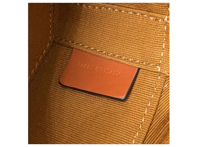 Céline Borsa a tracolla in pelle Celine Triomphe Heart - vista 13