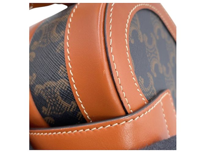 Céline Borsa a tracolla in pelle Celine Triomphe Heart - vista 6