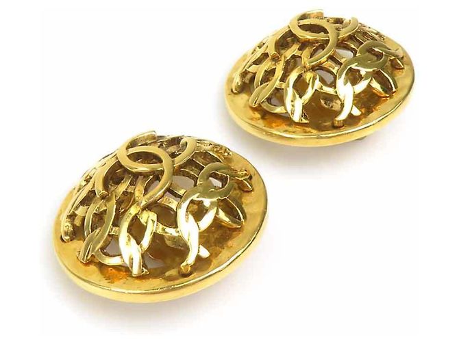 Brincos de pressão Chanel Gold - vista 2