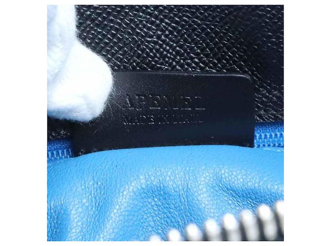 Bulgari Bvlgari Handtasche aus schwarzem Leder - Ansicht 17