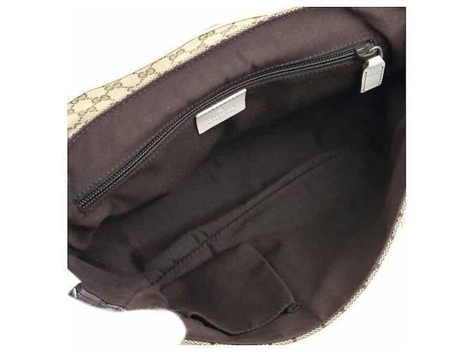 Bolsa de Ombro Gucci em Lona GG e Couro - vista 5